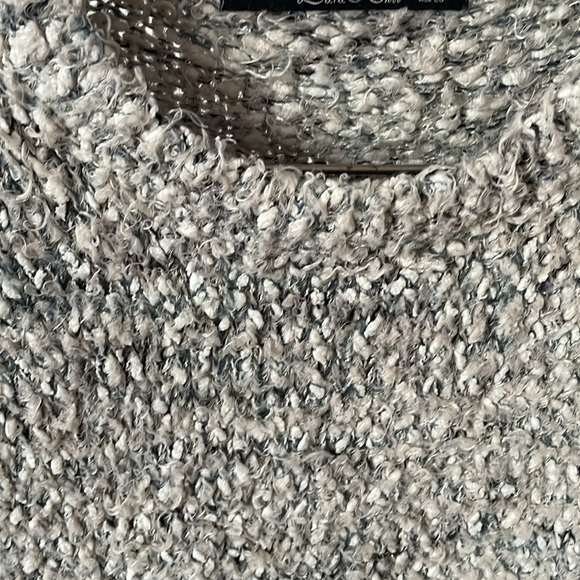 Knit top - Picture 2 of 2